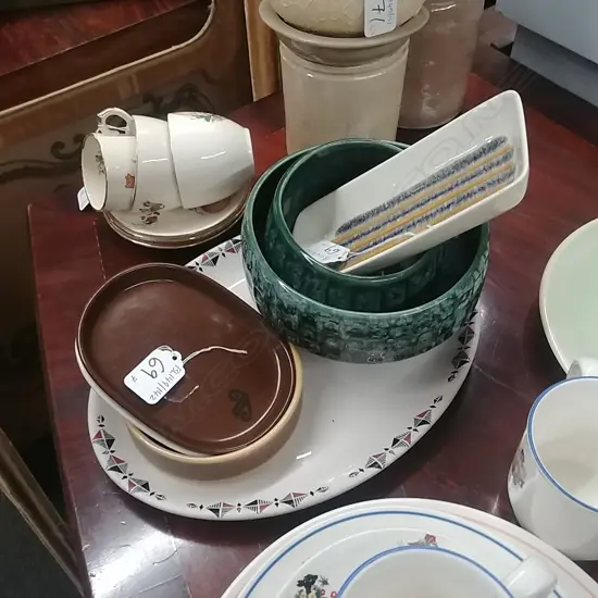 ASST C/LYNN DESIGN AWARDS/VASES ETC