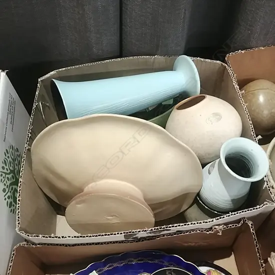 LOT ASST SALISBURY+HARWYN VASES