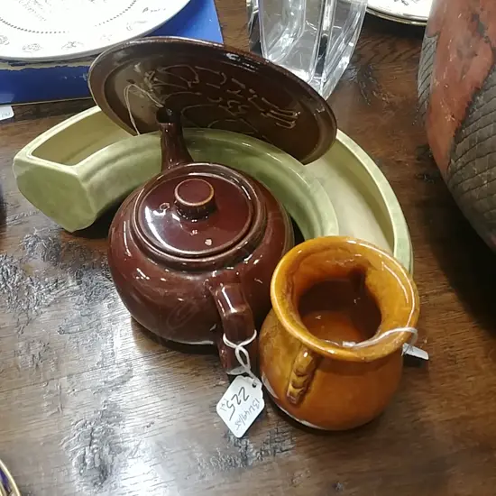 LOT C/LYNN TEMUKA T POT INDIAN ARMY ETC