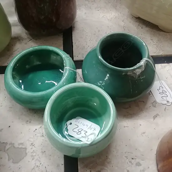 OLIVE JONES 2 SMALL DISHES + VASE