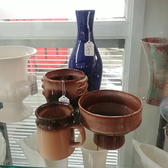 TEAL POTTERIES MUG+3 VASES