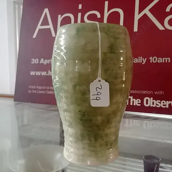 C/LYNN GREEN GLAZE VASE