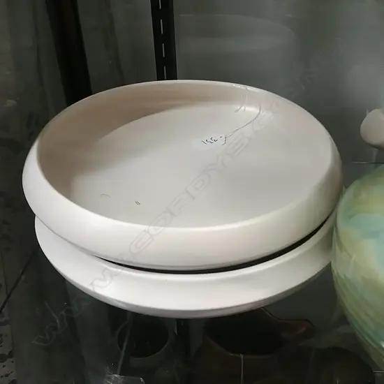 C/LYNN SHALLOW BOWLS x 2