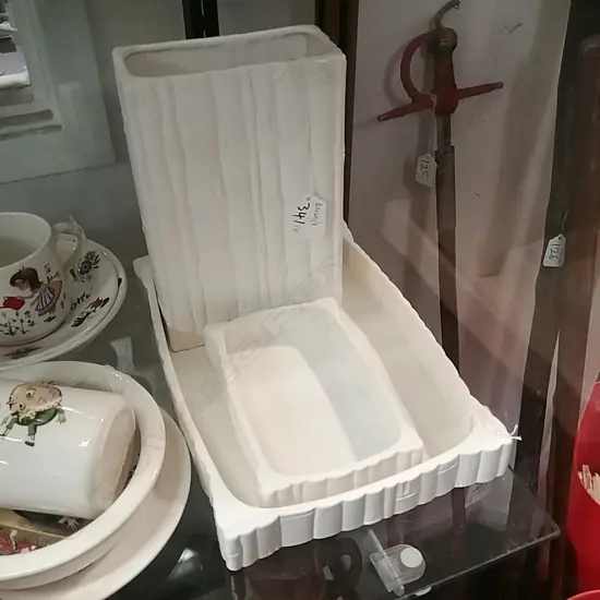 C/LYNN BAMBOO DISHES + ONE VASE