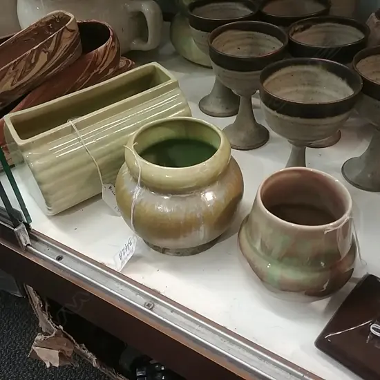 C/LYNN SQUAT VASES+TROUGH