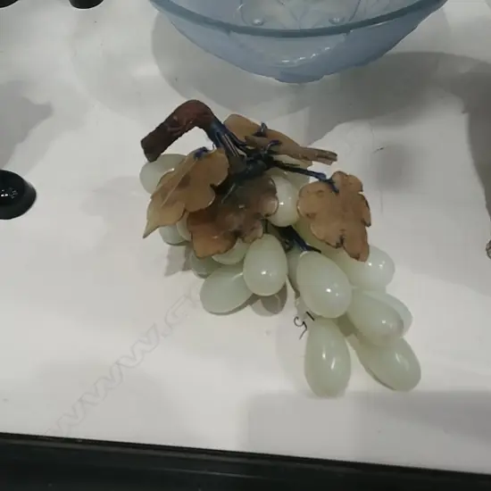 CHINESE STONE GRAPE BUNCH