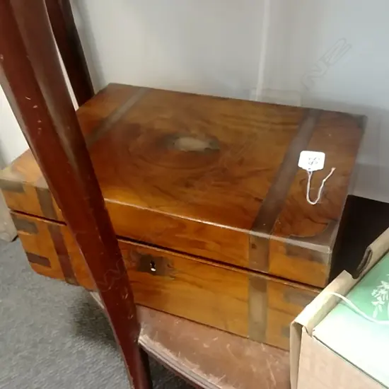 (16442) VICT. WALNUT WRITING SLOPE