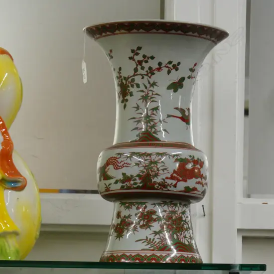 CHINESE BIRD PATTERN VASE