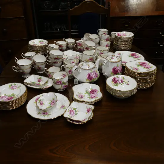 ROYAL ALBERT 'AMERICAN BEAUTY' LARGE SET