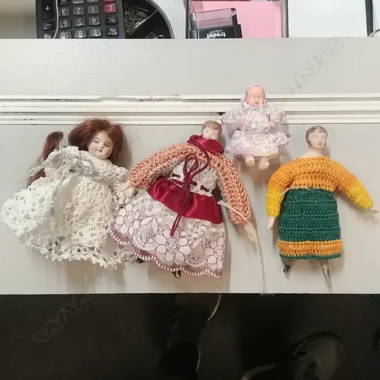 4 MINITURE VINTAGE DOLLS