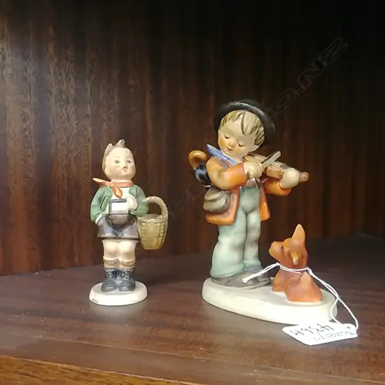 2 HUMMEL FIGURINES