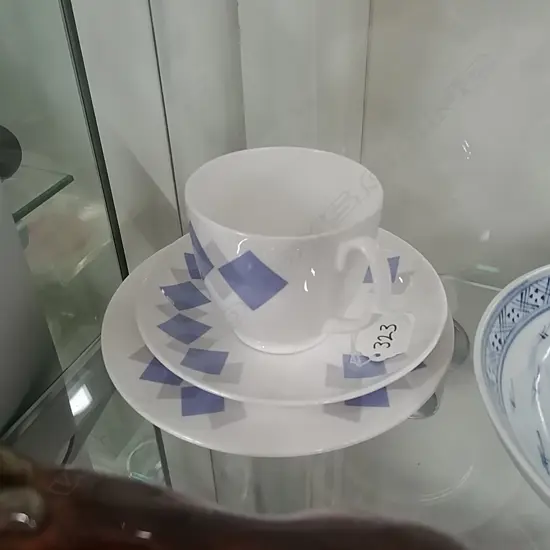 SHELLY - TRIO BLUE HARLEQUIN 14198