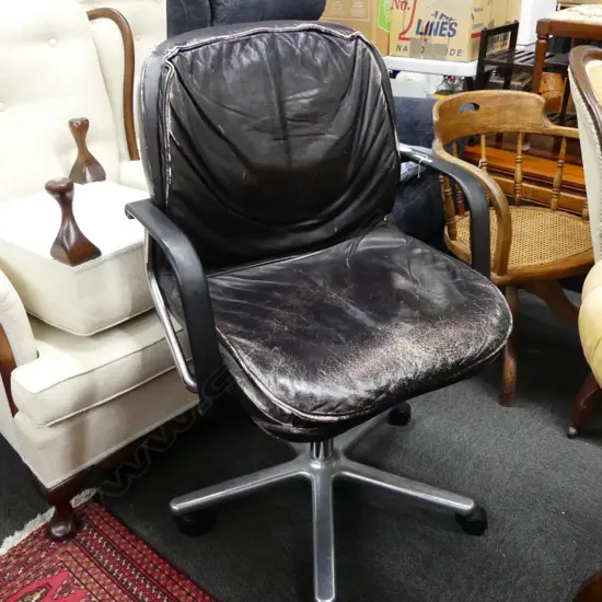 WILKHAHN RETRO FS MANAGEMENT OFFICE CHAIR