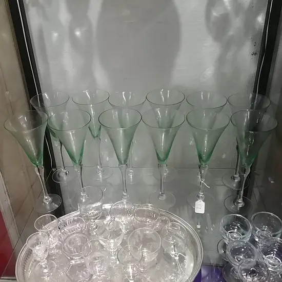 12 URANIUM WINE GLASSES