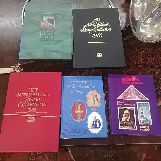 5 NZ STAMP BOOKS 