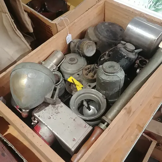 BOX LAMPS PUMP ETC