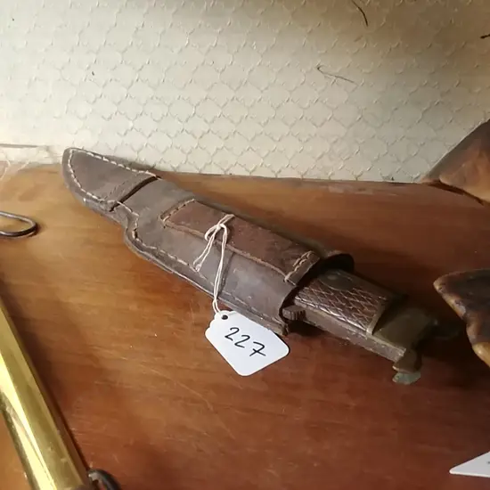 VINTAGE HUNTING KNIFE