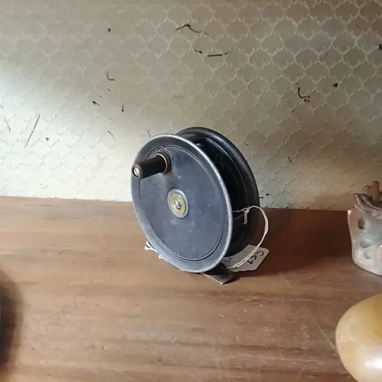 3 1/4" ALLCOCKS ALLOY FLY FISHING REEL - PERMANENT CHECK, ALLCOCKS STAG  LOG, WORKS VERY WELL 