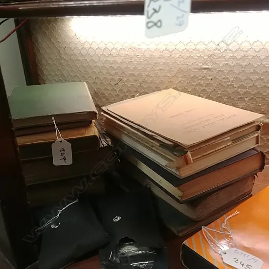 COLLECTION OF NZ BOOKS