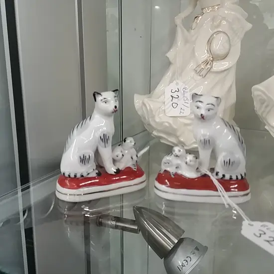 PR OF STAFFORDSHIRE CATS