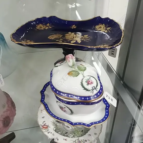 LIDDED PORC  BOWL ON DISH & FOLEY COMPORT