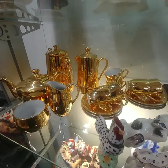 R/WORCESTER COFFEE+TEA SERVICE