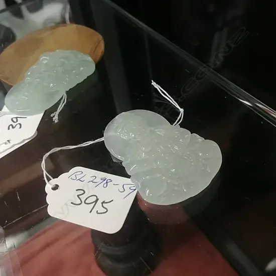 JADEITE BUDDHA PENDANT