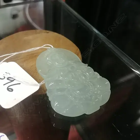 JADEITE BUDDHA PENDANT
