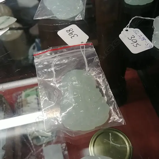 JADEITE BUDDHA PENDANT