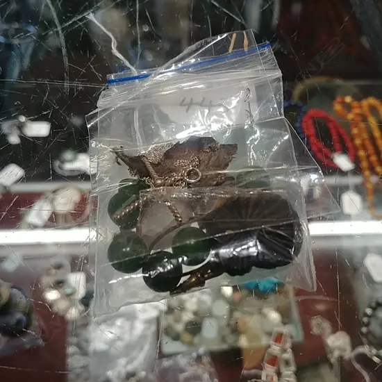 ASST JEWELLERY PCES; SEAL, KEY, SILVER ETC