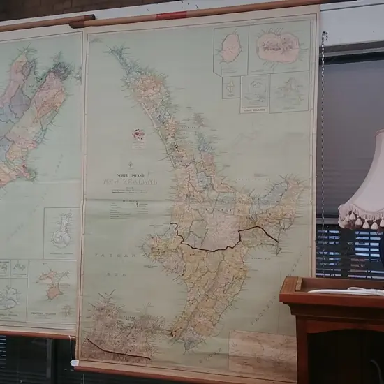 LARGE VINTAGE MAP OF NORTH ISLAND