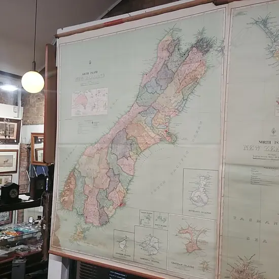LARGE VINTAGE MAP OF SOUTH ISLAND