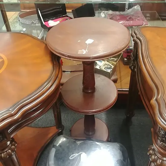 MAHOGANY 2 TIER SIDE TABLE