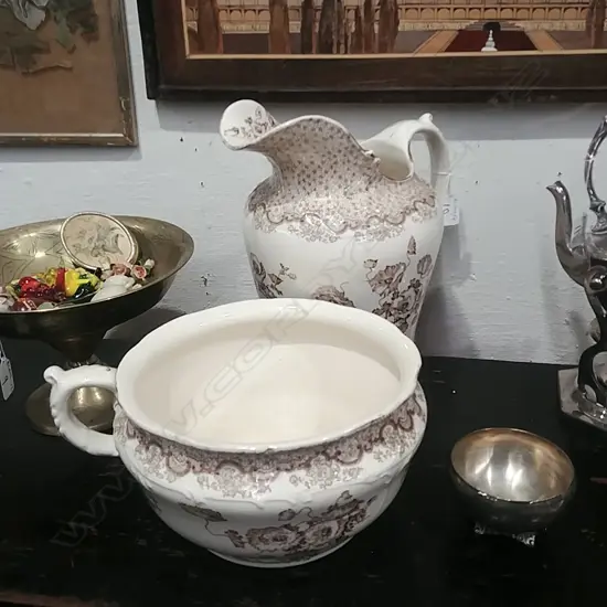CERAMIC JUG + CHAMBER POT