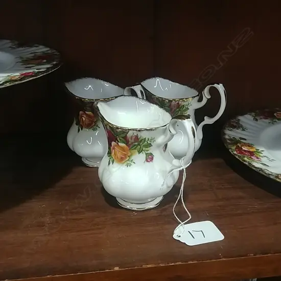 3 R ALBERT OCR CREAM JUGS (FOR COFFEE)