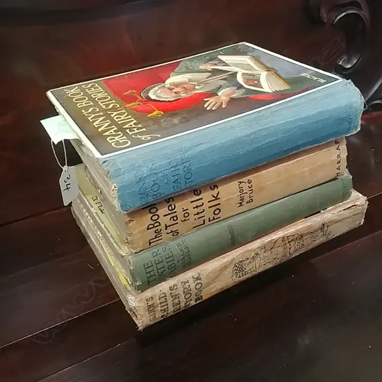 4 VINTAGE CHILDREN'S ANNUALS