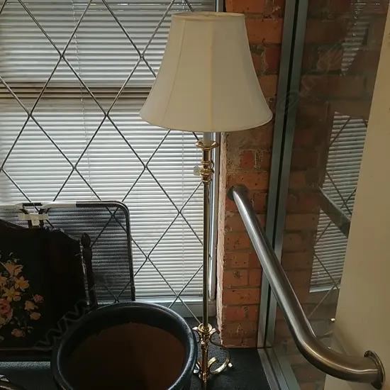 BRASS STANDARD LAMP