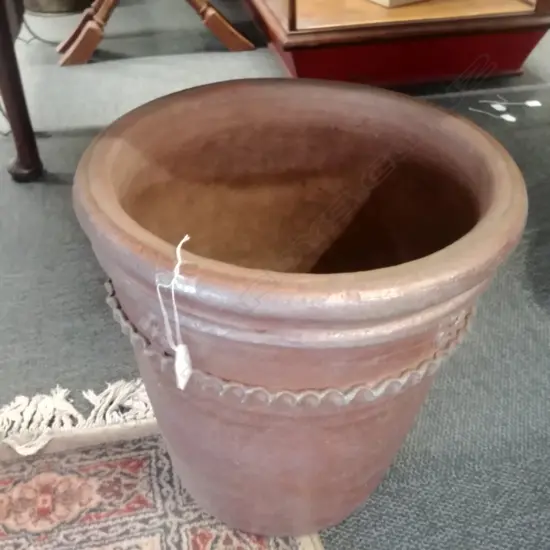 LARGE PLANT POT