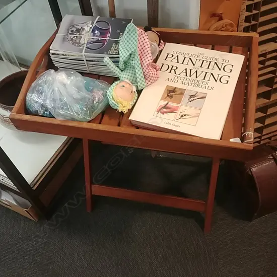 BUTLERS TRAY & CONTENTS