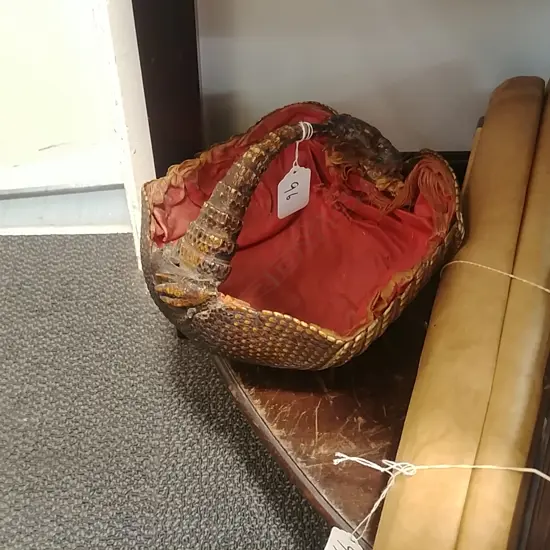 ARMADILLO BASKET 