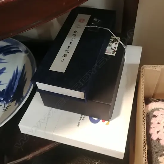 ASSRTD CHINESE SOUVENIRS - STAMPS ETC