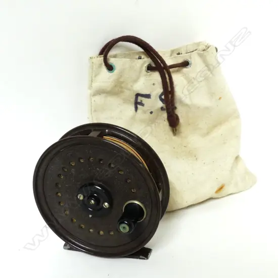 FLY MASTER MILWOOD TROUT REEL