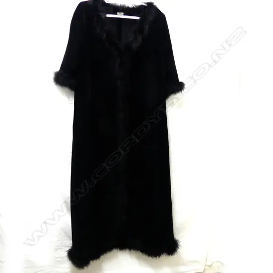 ANGELA GORE 1960 EV/COAT OSTRICH TRIM