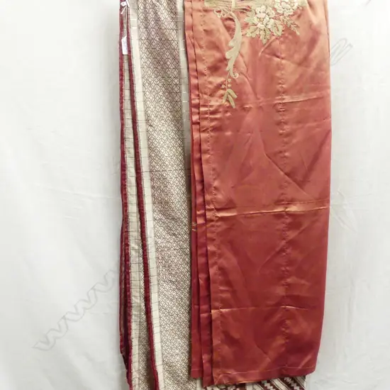 2 VINTAGE SILK PCS, DBLE BEDSPREAD & 5 MTRE SARI