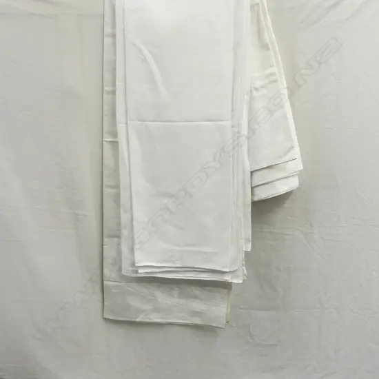 4 LARGE DAMASK TABLE CLOTHS