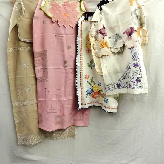 FAB ASSORT OF TABLE CLOTHS & HANDIWORK