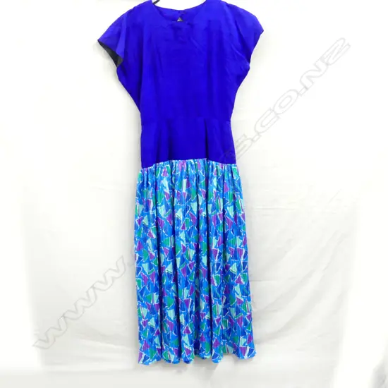 A. WINKLEMANN RAW SILK BLUE ABSTRACT DRESS