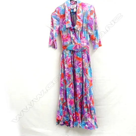 A. WINKLEMANN ABSTRACT PATTERNED DRESS