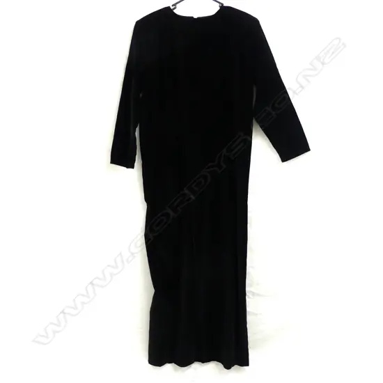 BLACK VELVET DRESS
