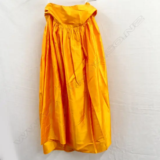 A. WINKLEMANN PURE SILK ORANGE SKIRT